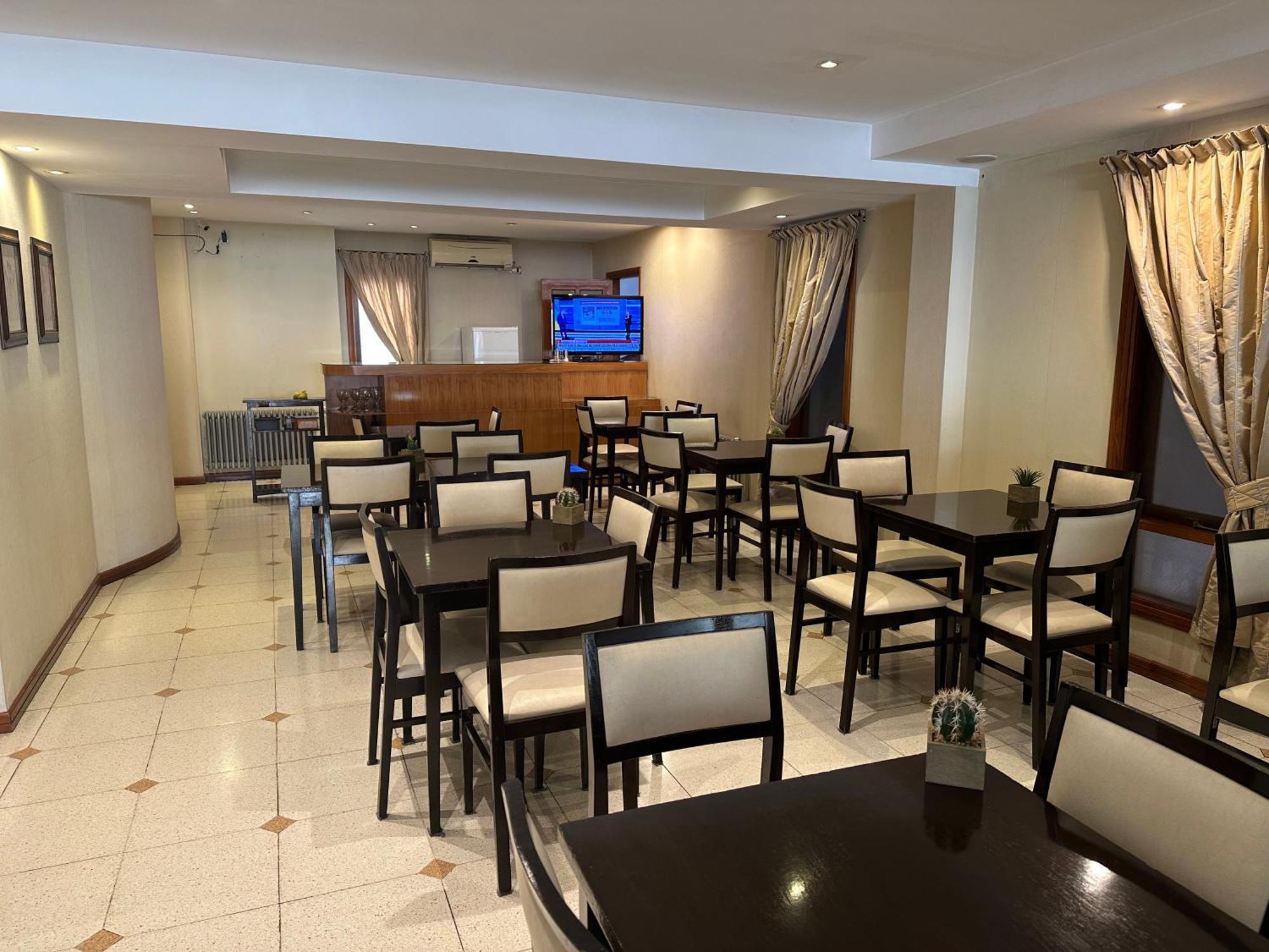 Hotel Piero 梅塞德斯镇 外观 照片