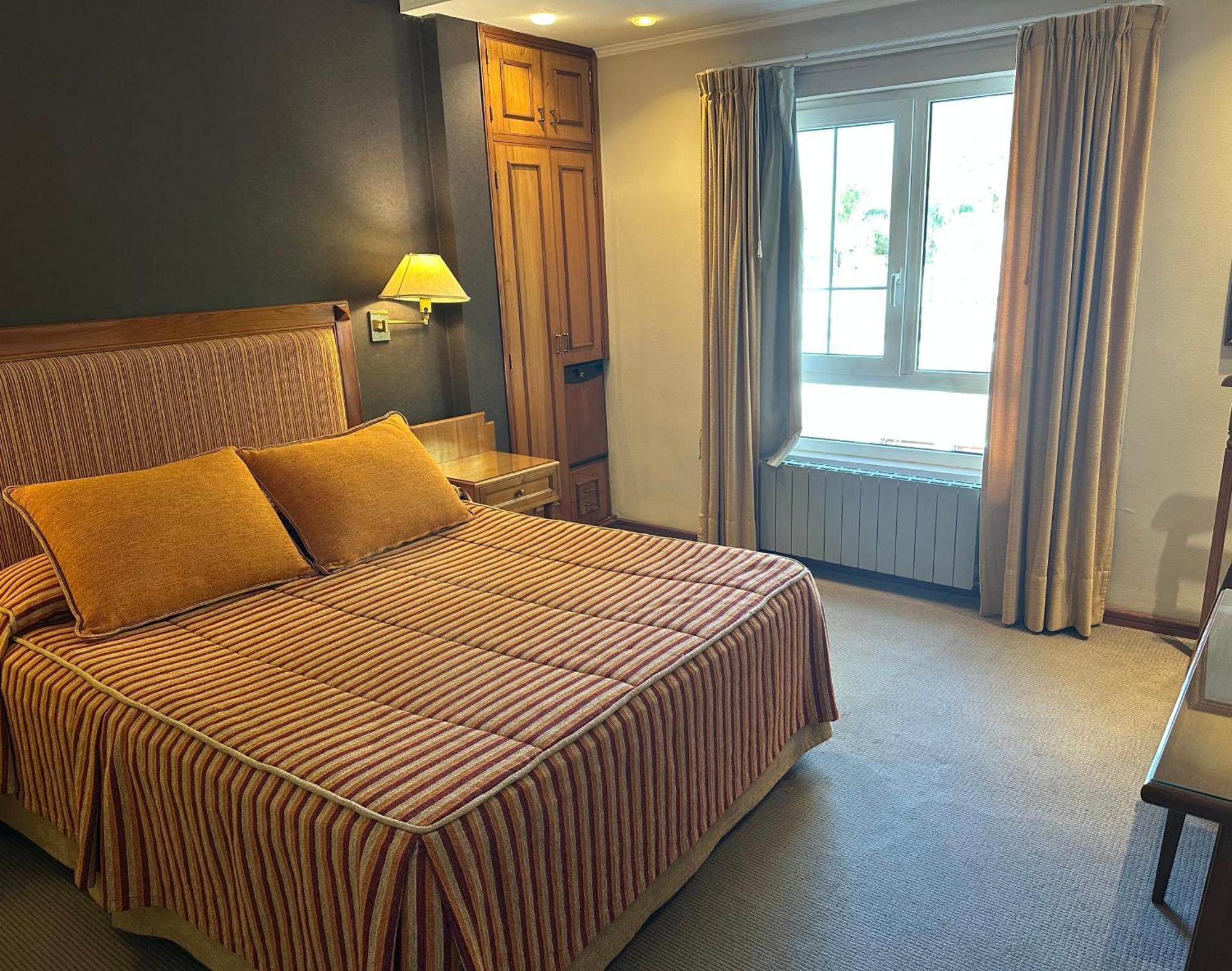 Hotel Piero 梅塞德斯镇 外观 照片