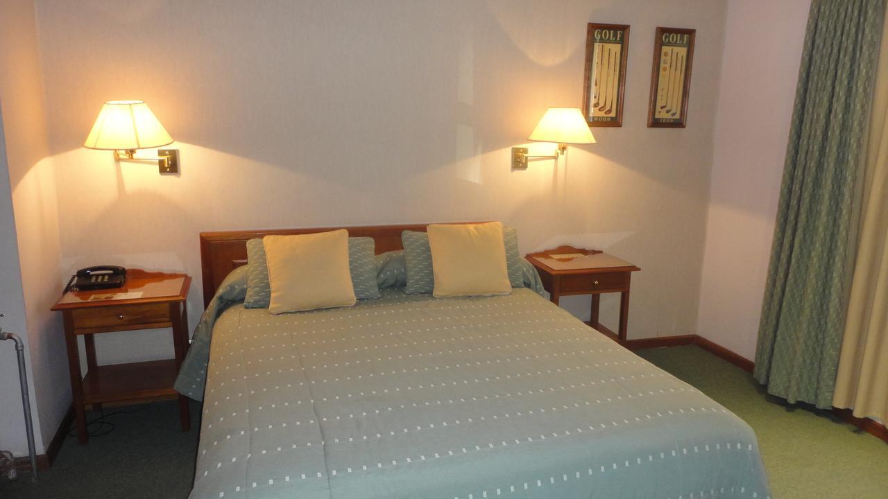 Hotel Piero 梅塞德斯镇 外观 照片