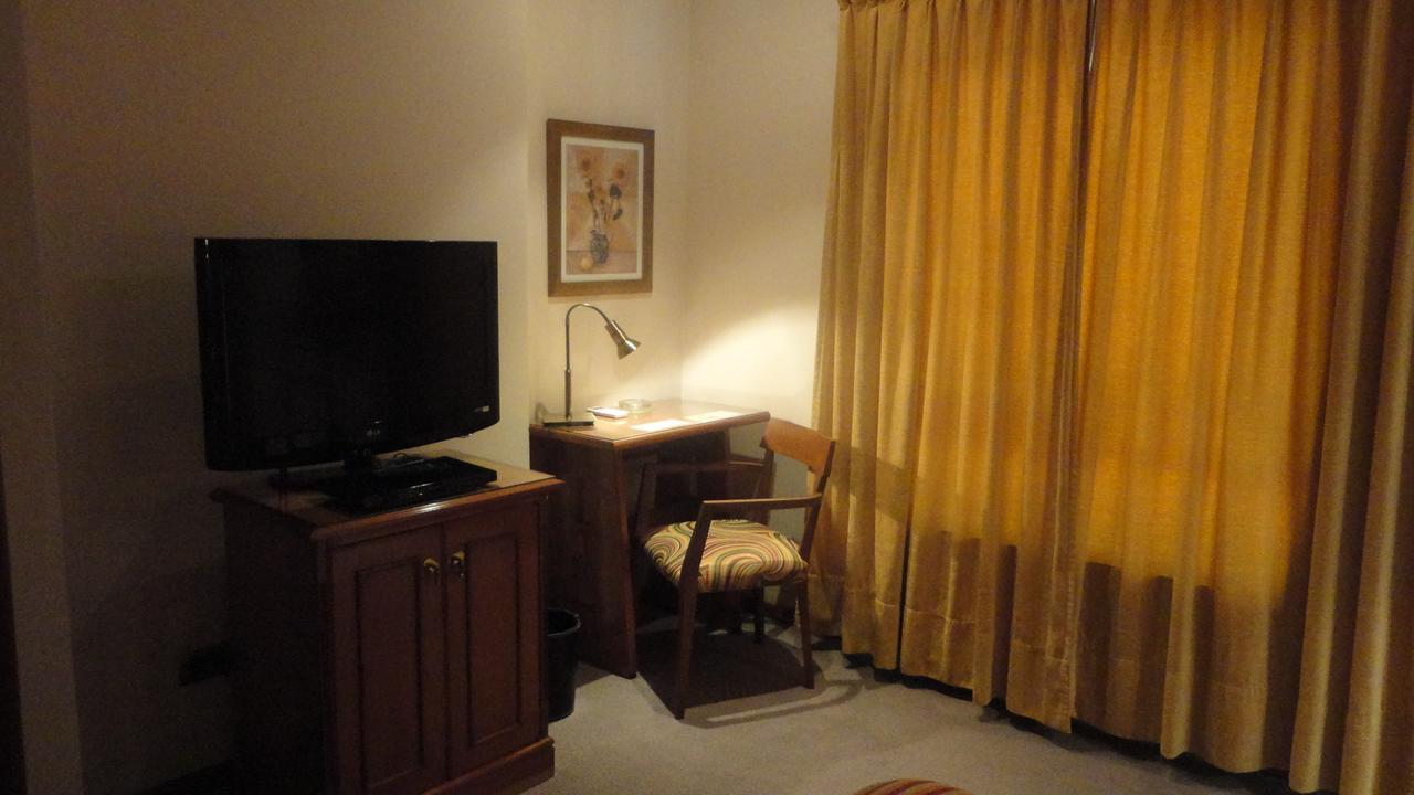 Hotel Piero 梅塞德斯镇 外观 照片