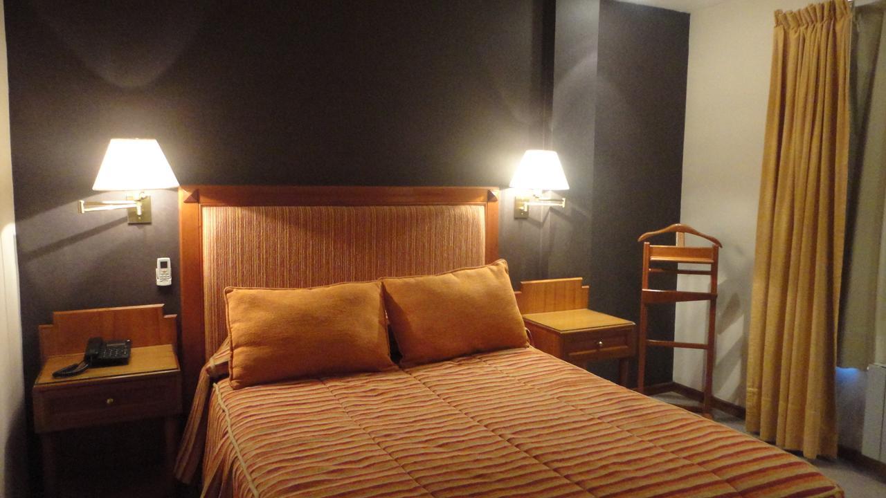 Hotel Piero 梅塞德斯镇 外观 照片